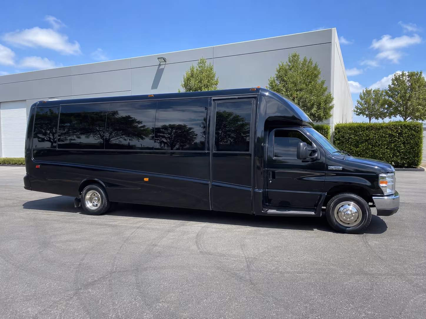 Little Rock Birthday, Sweet 16, & Quinceañera Transportation party bus interior