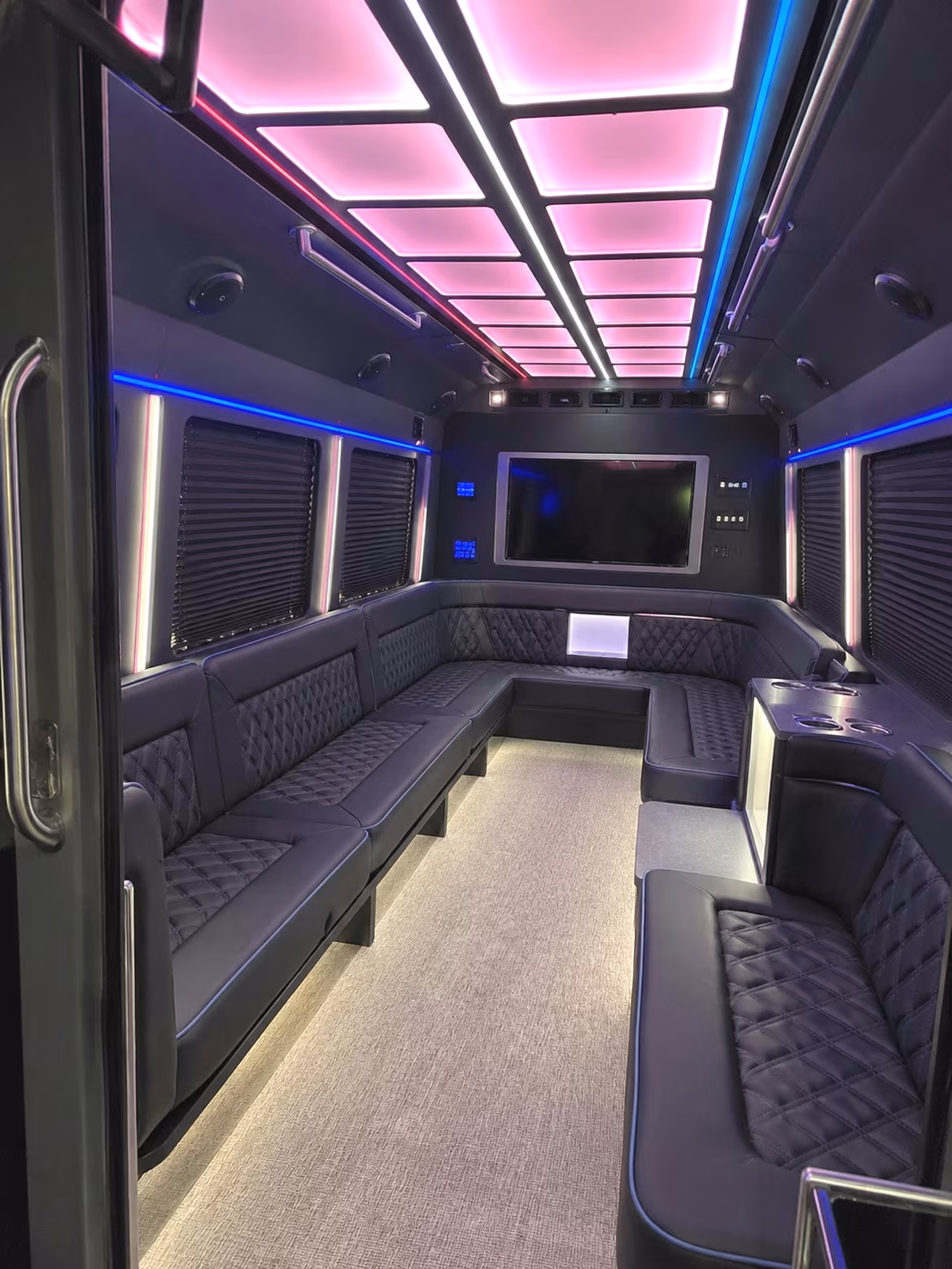 Little Rock Prom & Homecoming Transportation group transportation